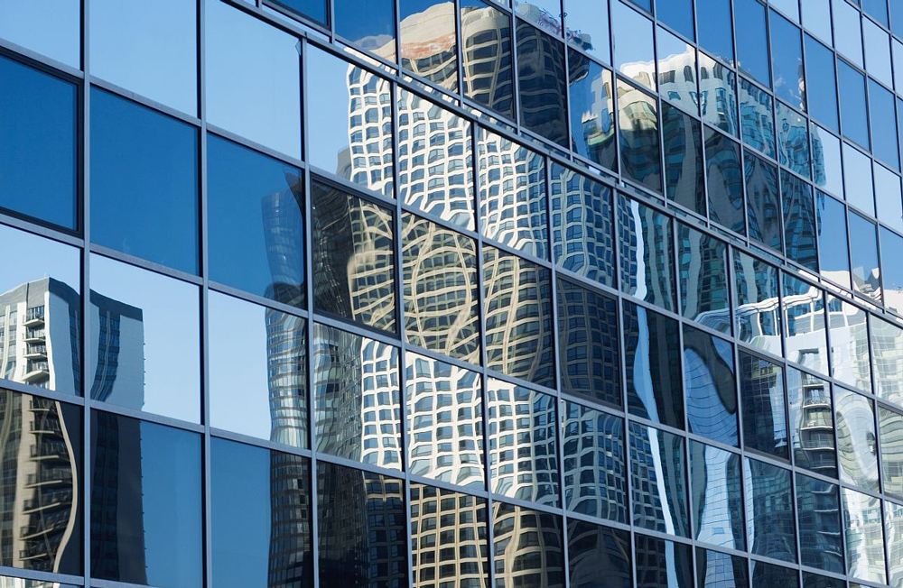 What is the self-weight load of a glass curtain wall.jpg