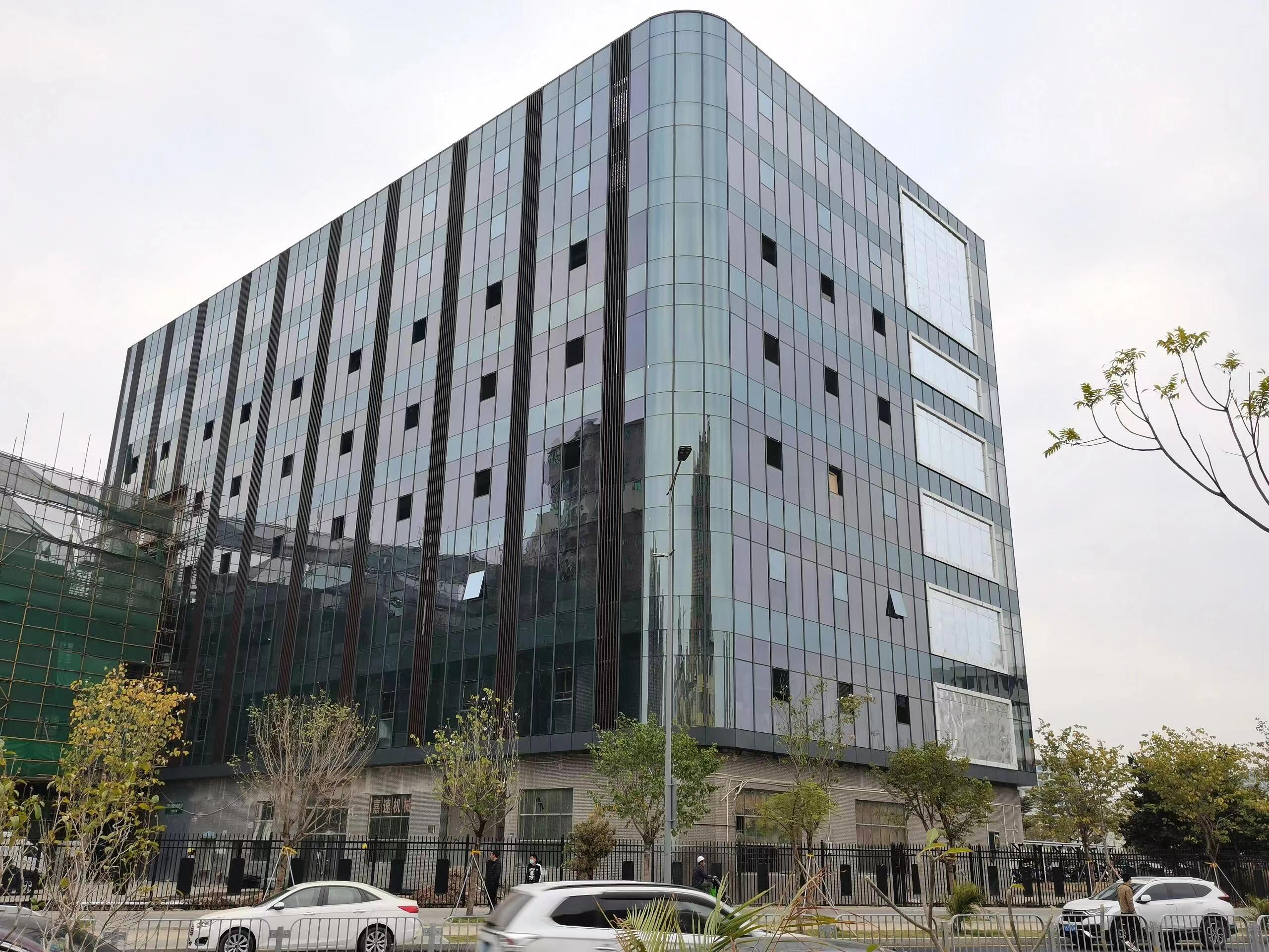 Glass curtain wall case.jpg