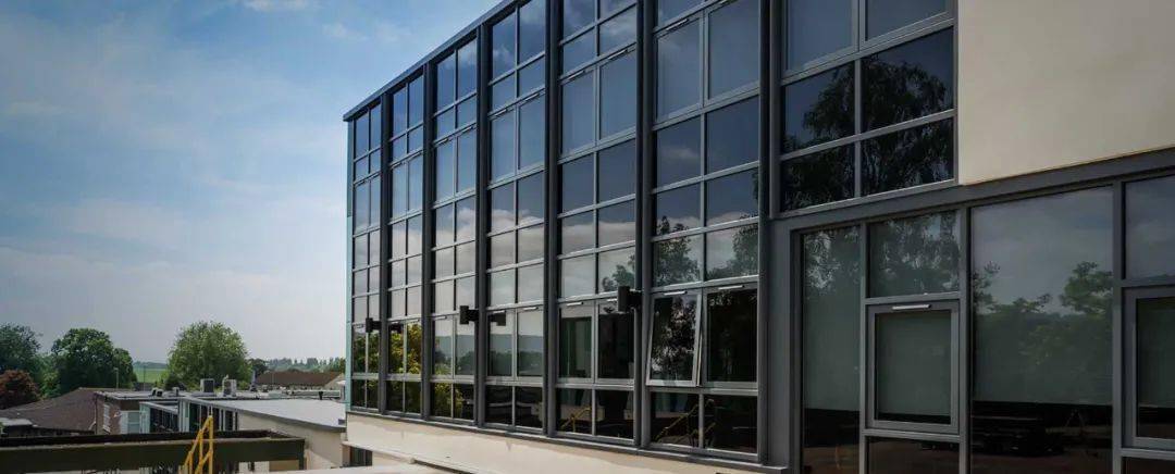 Will the insulation and heat preservation measures of glass curtain walls affect indoor lighting.jpg